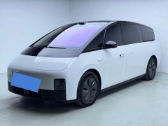 Li Auto MEGA Home Edition - ფოტო 1