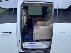 Li Auto MEGA Home Edition - ფოტო 9