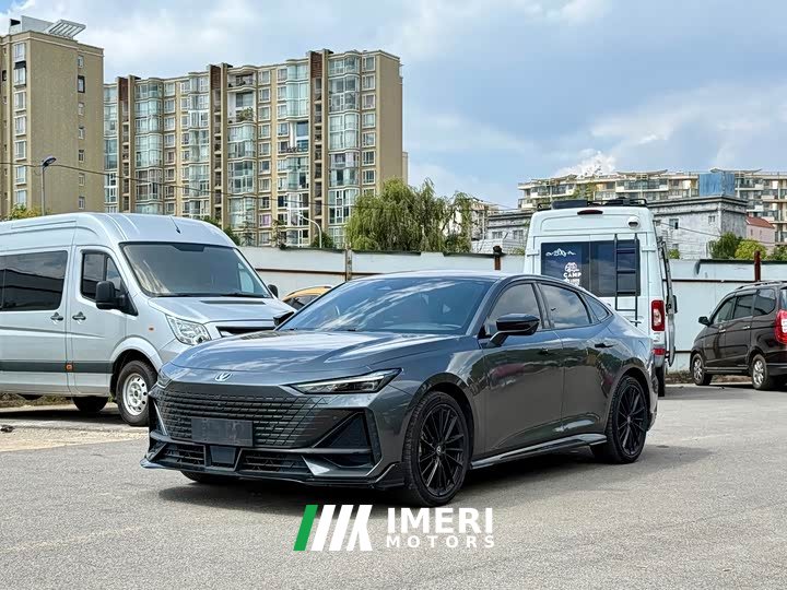 Changan UNI-V 1.5T Edition - ავტომობილი ჩინეთიდან