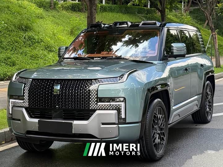 Yangwang U8 Luxury Edition - ავტომობილი ჩინეთიდან