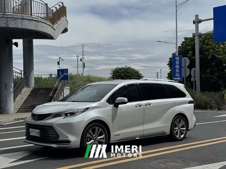 SIENNA 2.5LPHEV Edition - ავტომობილი ჩინეთიდან