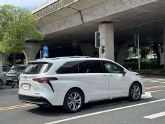 SIENNA 2.5LPHEV Edition - ფოტო 6