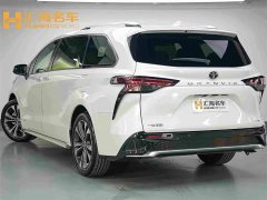 Toyota 2.5LPHEV PremiumPLUSAWD Edition - ფოტო 4