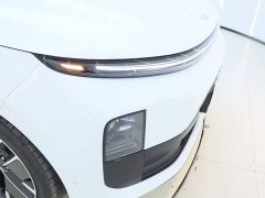 Li Auto L6 Max Edition - ფოტო 17
