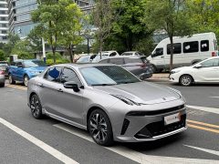 Lynk & Co 03 1.5TD DCT Halo - ფოტო 3