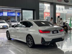 BMW 3 320Li M - ფოტო 14