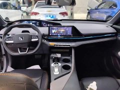 Changan UNI-V 1.5T Premium Version - ფოტო 10