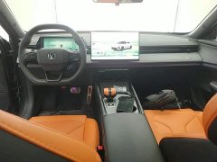 Changan UNI-V 2.0T Version - ფოტო 10