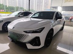 Changan UNI-V iDD 1.5T 113km Version - ფოტო 2