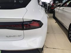 Changan UNI-V iDD 1.5T 113km Version - ფოტო 8