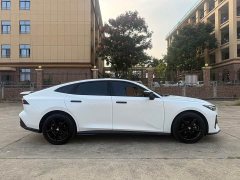 Changan UNI-V 1.5T Premium Version - ფოტო 4