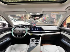 Changan UNI-V iDD 1.5T 113km Version - ფოტო 13