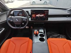 Changan UNI-V 2.0T Version - ფოტო 10