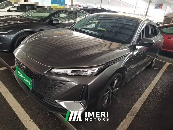 Changan NE 1.5T GDI DCT Version - автомобиль из Китая