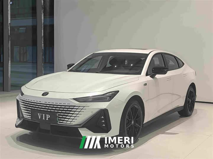 Changan UNI-V iDD 1.5T 113km Version - ავტომობილი ჩინეთიდან