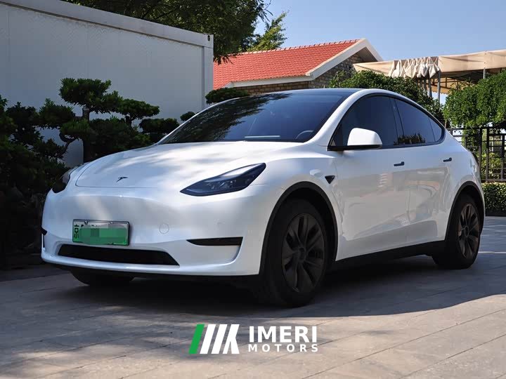 Tesla Model Y Edition