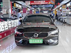 Volvo S60 B4 Luxury Edition - ფოტო 2