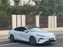 Geely 8 130km EM-i Flagship Edition - ფოტო 3