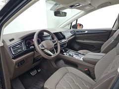 Volkswagen 380TSI Premium Edition - ფოტო 6
