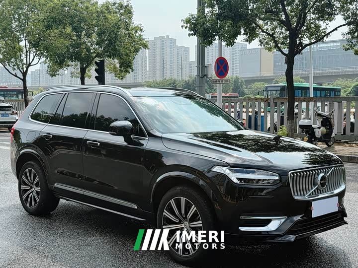 Volvo XC90 B6 Luxury Edition 7