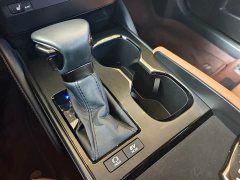 Lexus ES 300h Edition - ფოტო 7