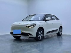 BMW 01 330 Pro - ფოტო 1