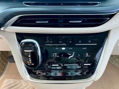 Buick GL8 ES Deluxe Version - ფოტო 16