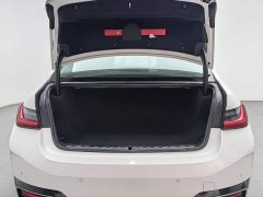 BMW i3 eDrive 40 L - ფოტო 16