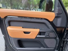 Land Rover 110 5.0T V8 - ფოტო 14