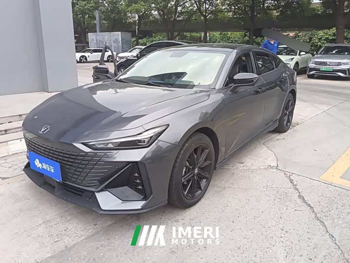 Changan UNI-V 1.5T Premium Version - ავტომობილი ჩინეთიდან