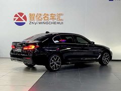 BMW 5 530Li Deluxe Version M - ფოტო 5