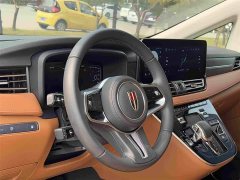 FAW HQ9 PHEV 2.0T AWDBusiness Edition - ფოტო 11