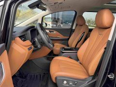FAW HQ9 PHEV 2.0T AWDBusiness Edition - ფოტო 4
