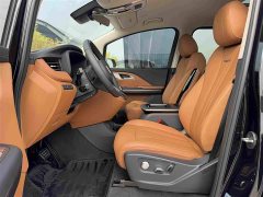 FAW HQ9 PHEV 2.0T AWDBusiness Edition - ფოტო 5