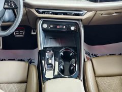 Audi Q5L 2.0T Luxury Version - ფოტო 12