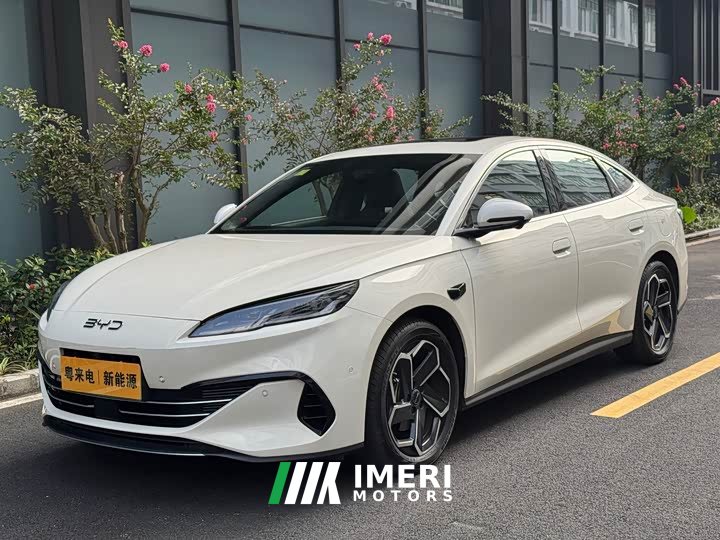 BYD 06 DM-i Smart Drive Edition 120KMFlagship Version