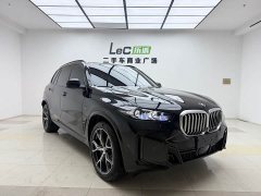 BMW X5 xDrive 30Li Deluxe VersionM - ფოტო 2