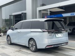 GAC E8 PHEV 150km - ფოტო 17