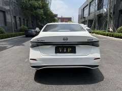 Nissan 1.6L CVT Luxury Edition - ფოტო 5