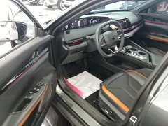 Changan UNI-V 1.5T Premium Version - ფოტო 16