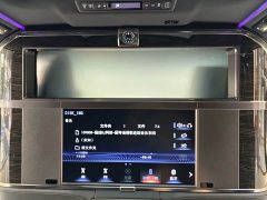Lexus LM 300h Edition - ფოტო 11