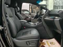 Lexus LM 300h Edition - ფოტო 8
