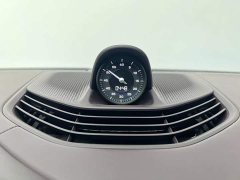 Porsche Taycan - ფოტო 11
