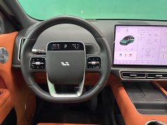 Li Auto L8 Ultra Edition - ფოტო 6