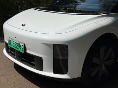 Li Auto i6 AWD Edition - ფოტო 16