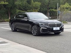 BMW 7 740Li xDrive Version M - ფოტო 3
