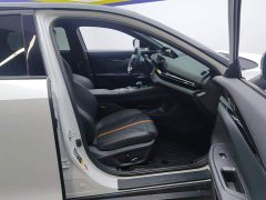 Changan UNI-V 1.5T 500BarPremium Version - ფოტო 8
