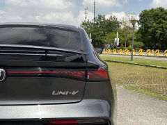 Changan UNI-V 1.5T Premium Version - ფოტო 8