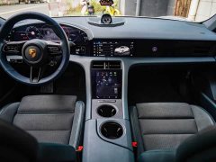 Porsche Taycan 4S - ფოტო 17