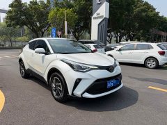 Toyota C-HR 2.0L Luxury Edition - ფოტო 3